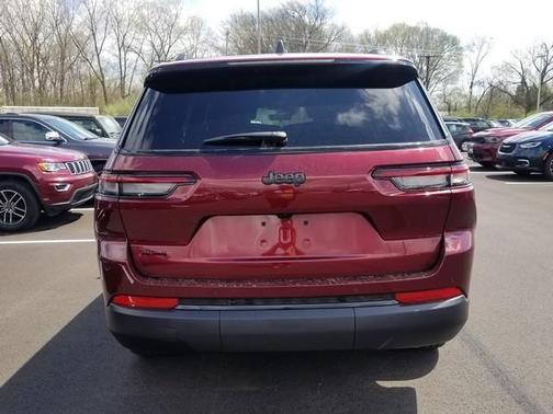 2025 Jeep Grand Cherokee L Laredo