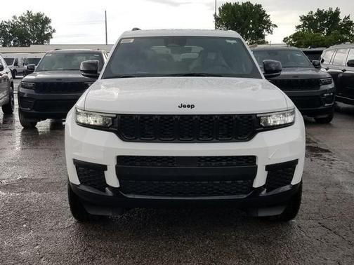 2025 Jeep Grand Cherokee L Laredo