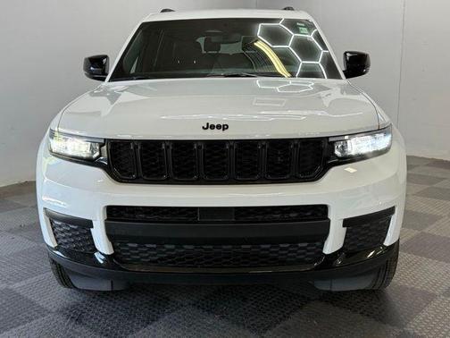 2024 Jeep Grand Cherokee L Laredo