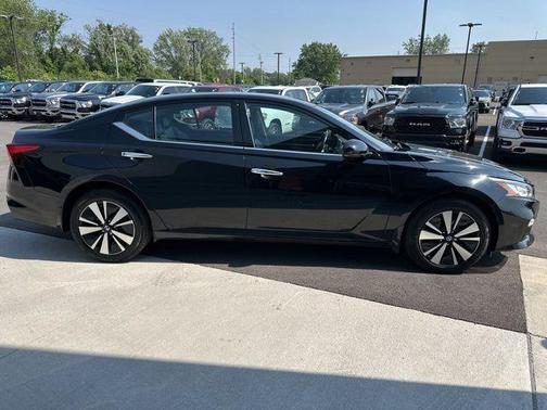 2021 Nissan Altima 2.5 SL