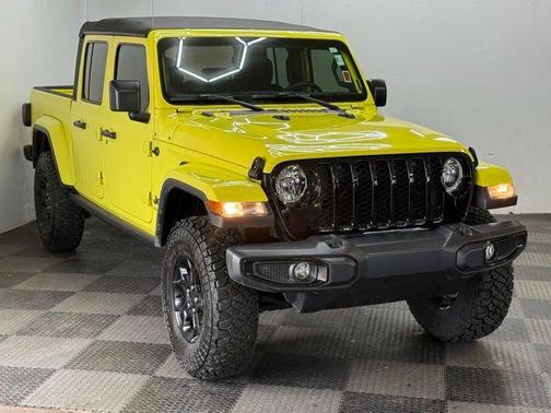 2023 Jeep Gladiator Sport