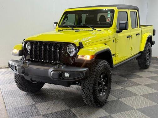 2023 Jeep Gladiator Sport