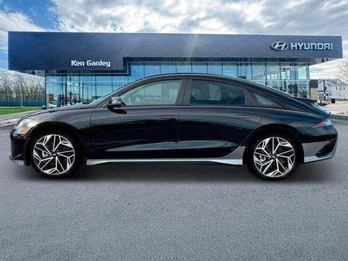 2025 Hyundai IONIQ 6 SEL