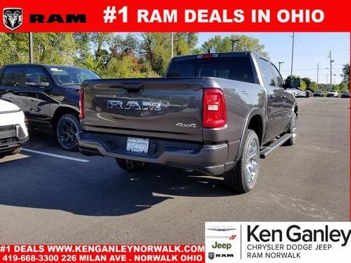 2025 RAM 1500 Big Horn/Lone Star