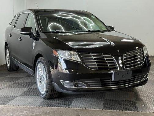 2018 Lincoln MKT Reserve