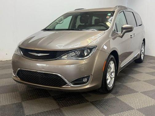 2018 Chrysler Pacifica Touring-L