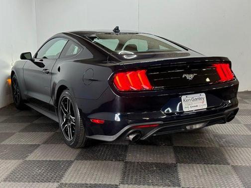 2021 Ford Mustang EcoBoost