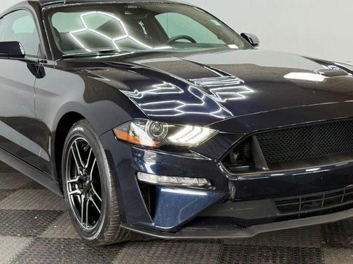 2021 Ford Mustang EcoBoost