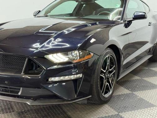 2021 Ford Mustang EcoBoost