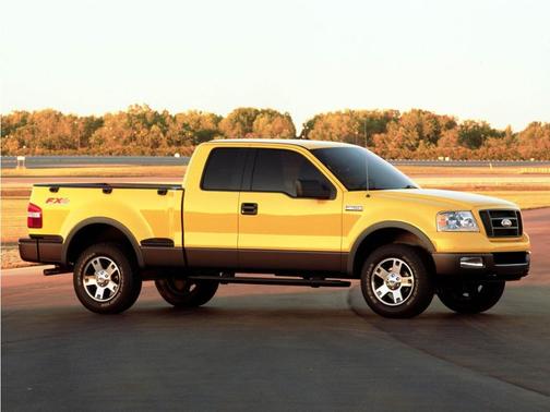 Red 2005 Ford F-150 SuperCab