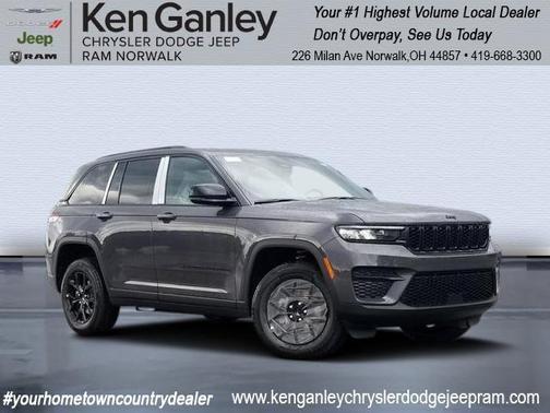 2025 Jeep Grand Cherokee Laredo