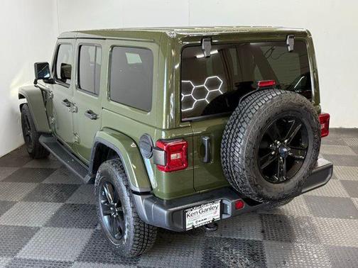 2022 Jeep Wrangler Unlimited Sahara Altitude
