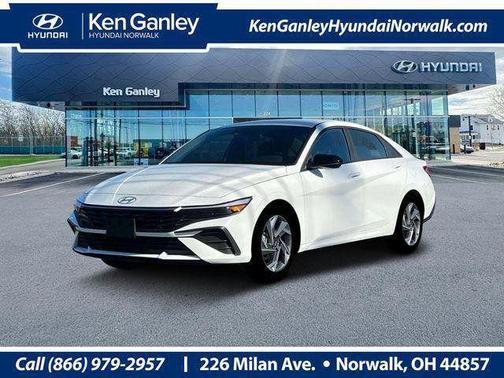 2025 Hyundai ELANTRA SEL Sport