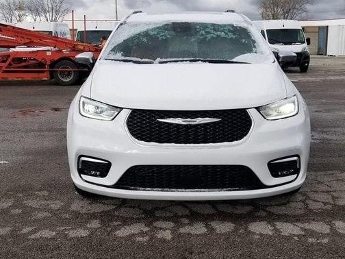 2026 Chrysler Pacifica Pinnacle