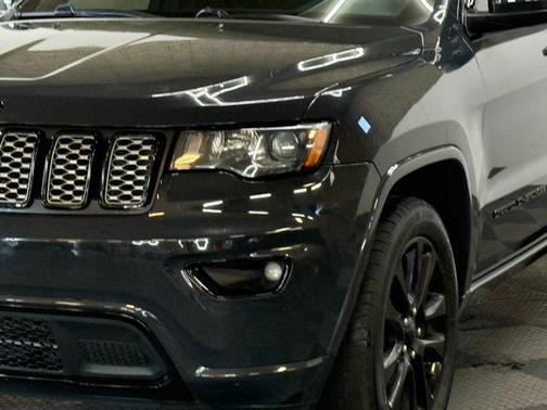 2017 Jeep Grand Cherokee Altitude