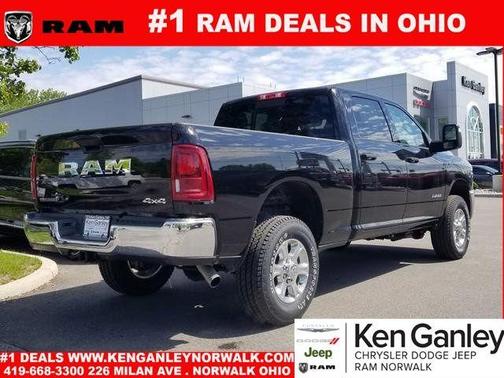 Diamond Black 2026 RAM 2500 Big Horn