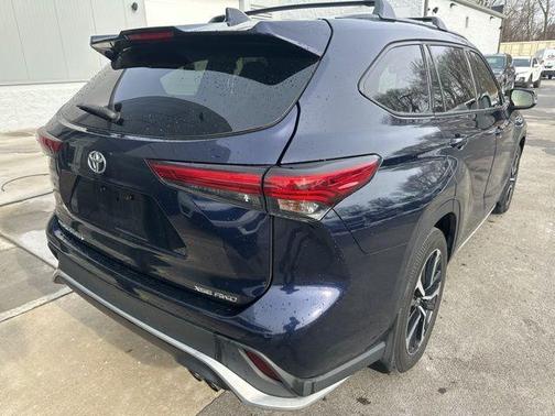 2022 Toyota Highlander XSE