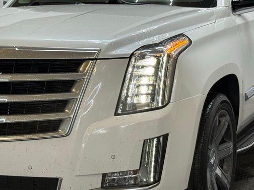 2016 Cadillac Escalade Luxury
