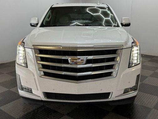 2016 Cadillac Escalade Luxury