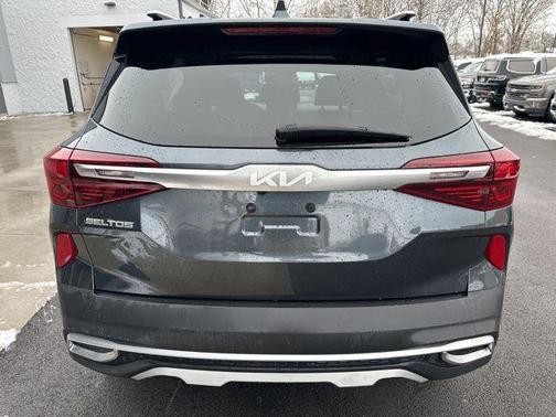 2022 Kia Seltos EX