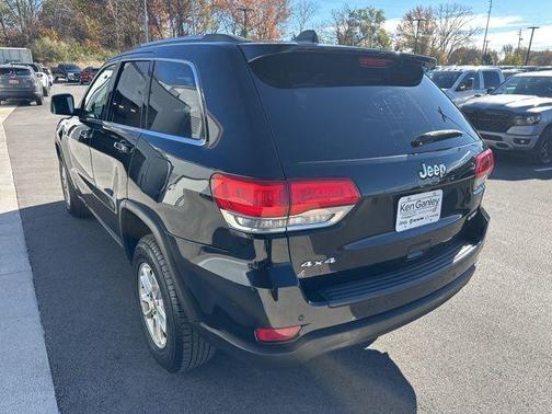 2019 Jeep Grand Cherokee Laredo E