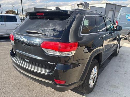 2019 Jeep Grand Cherokee Laredo E
