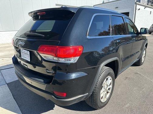 2019 Jeep Grand Cherokee Laredo E