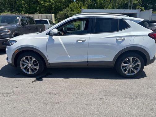White Frost 2020 Buick Encore GX Essence