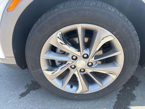 White Frost 2020 Buick Encore GX Essence
