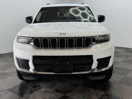 Bright White Clearcoat 2023 Jeep Grand Cherokee L Laredo