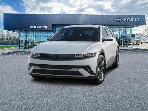 2025 Hyundai IONIQ 5 SE Standard Range