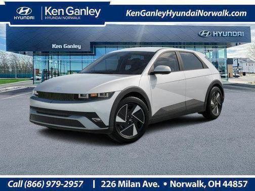 2025 Hyundai IONIQ 5 SE Standard Range