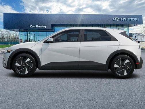 2025 Hyundai IONIQ 5 SE Standard Range