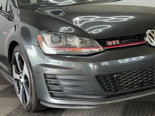 2016 Volkswagen Golf GTI SE