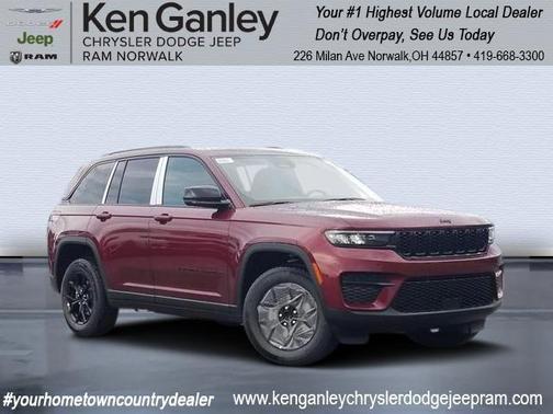 2025 Jeep Grand Cherokee Laredo