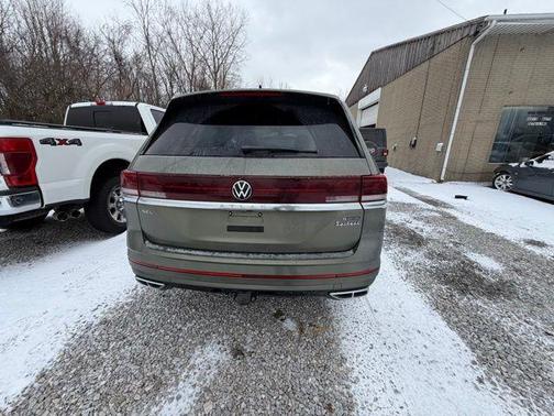 2025 Volkswagen Atlas 2.0T SEL Premium R-Line