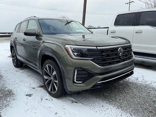 2025 Volkswagen Atlas 2.0T SEL Premium R-Line