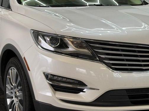 2015 Lincoln MKC Base
