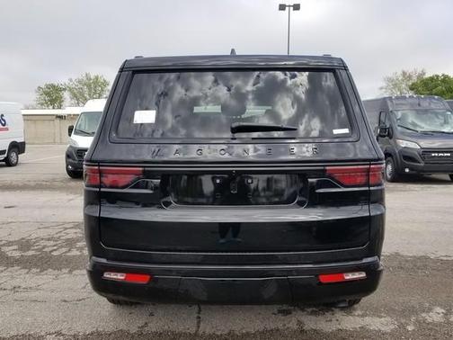 2025 Jeep Wagoneer Series II
