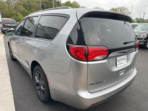 2018 Chrysler Pacifica Touring-L Plus