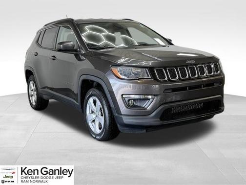 Granite Crystal Clearcoat Metallic 2019 Jeep Compass Latitude