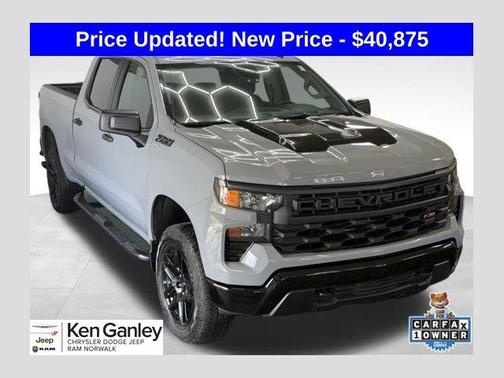 Slate Gray Metallic 2025 Chevrolet Silverado 1500 Custom Trail Boss