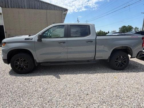 Slate Gray Metallic 2025 Chevrolet Silverado 1500 Custom Trail Boss