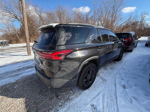 2022 Chevrolet Traverse LS
