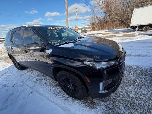 2022 Chevrolet Traverse LS