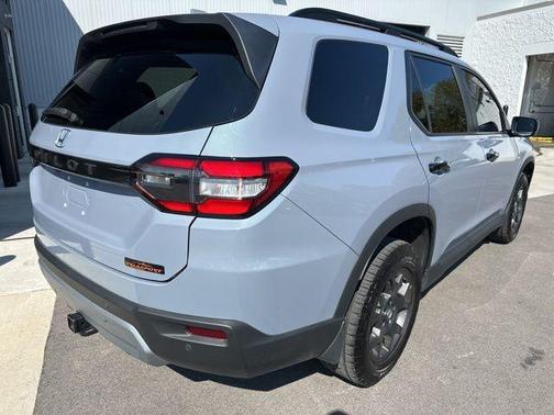 2023 Honda Pilot TrailSport