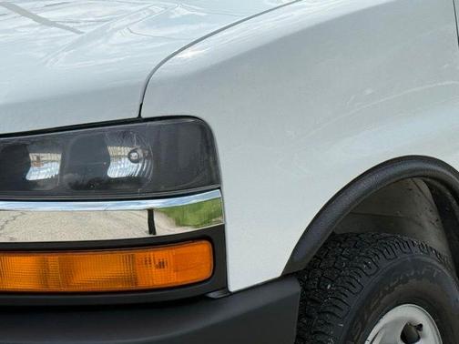 2016 Chevrolet Express 3500 LT