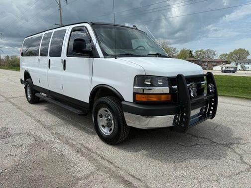 2016 Chevrolet Express 3500 LT