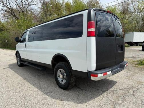 2016 Chevrolet Express 3500 LT
