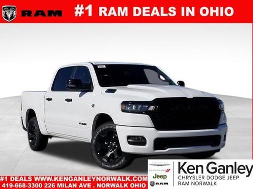 Bright White Clearcoat 2026 RAM 1500 Big Horn/Lone Star